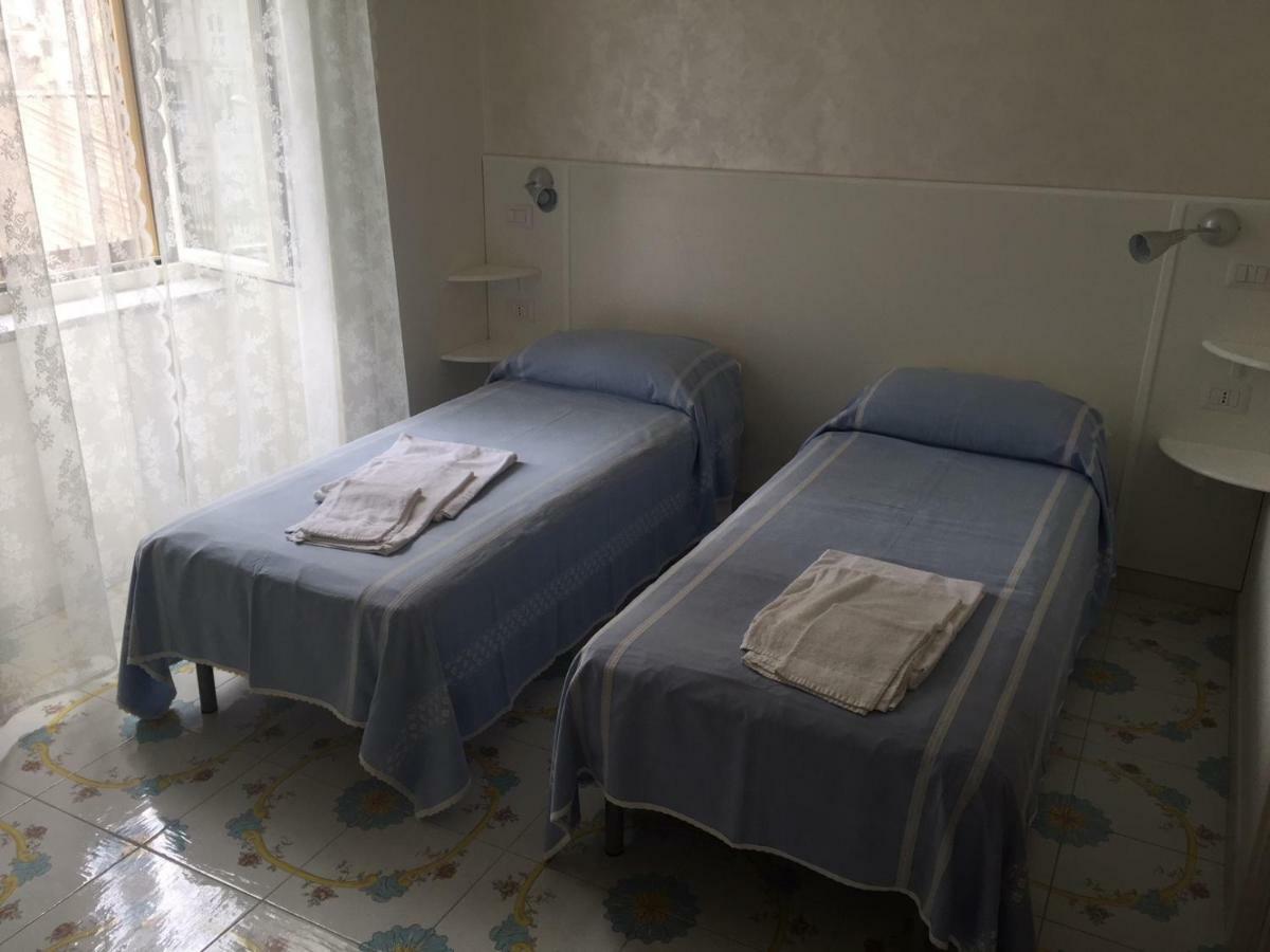Albergo Oasi Napels Buitenkant foto